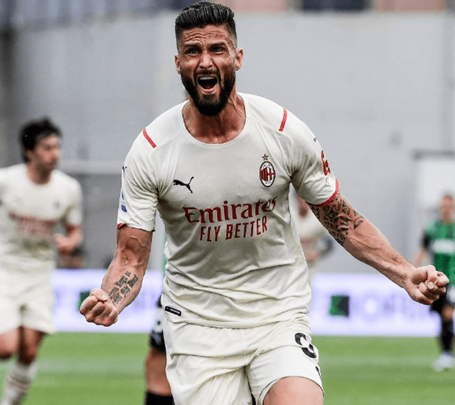 罗马诺：莱万不在迈阿密国际2026年引援目标名单中（罗马诺：莱万未在迈阿密国际2026年引援计划之列）