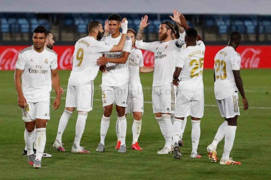 拉波尔塔：我们正着手在诺坎普为梅西立雕像，他值得如此致敬