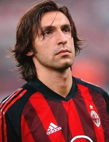 追上咱们盐城的足球巨星了，蒯纪闻还有苏超的队员们（走近盐城足球巨星蒯纪闻，与苏超球员相会）